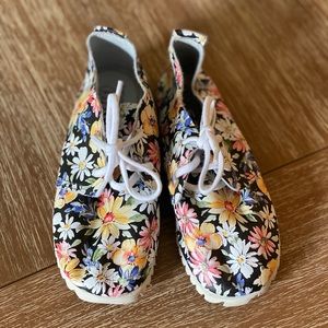 LiLi Collection Floral Leather Tie Oxford Shoes